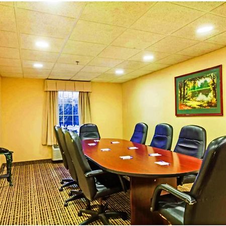 Hotel Baymont By Wyndham Columbia Maury Esterno foto