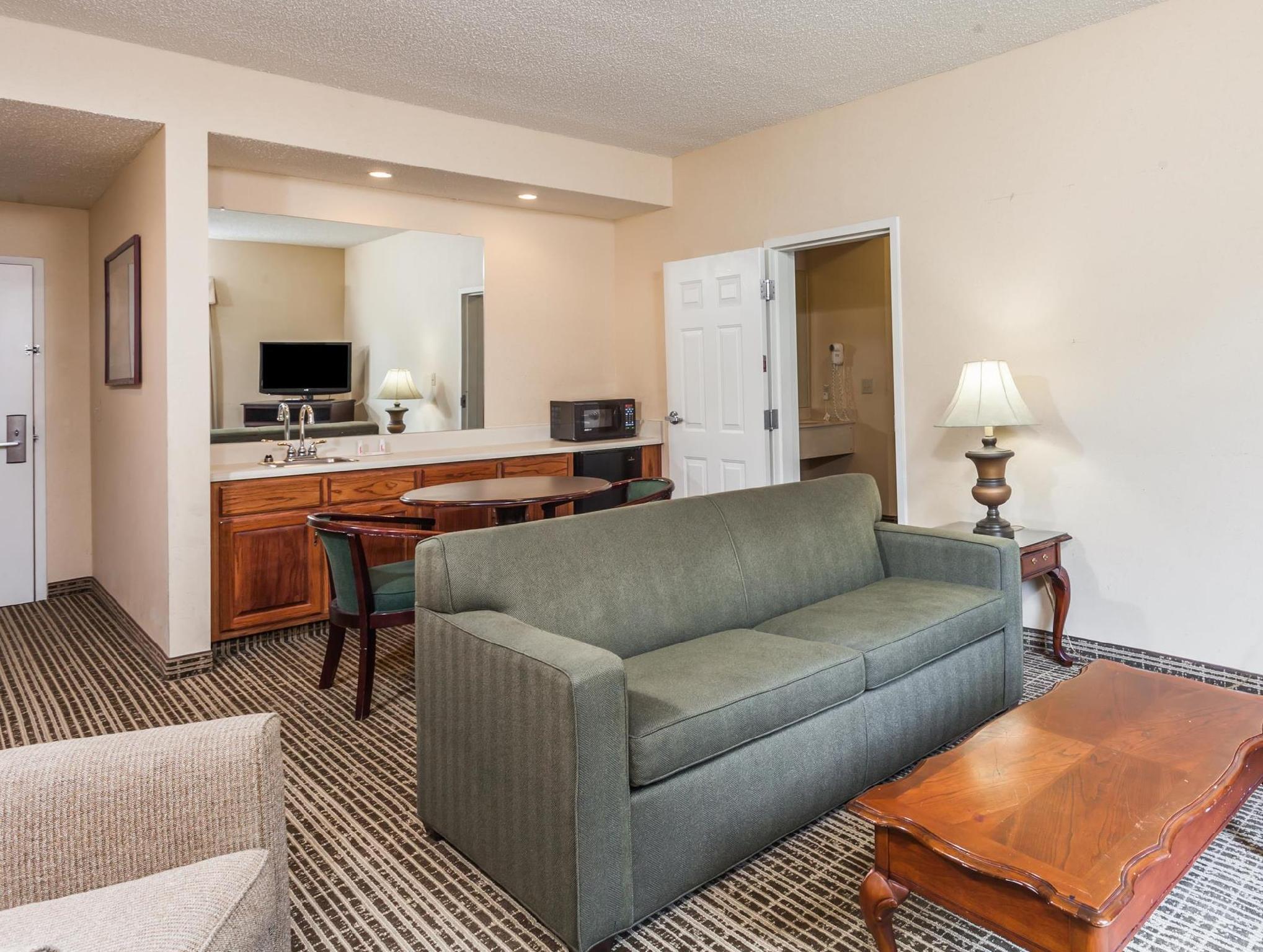 Hotel Baymont By Wyndham Columbia Maury Esterno foto