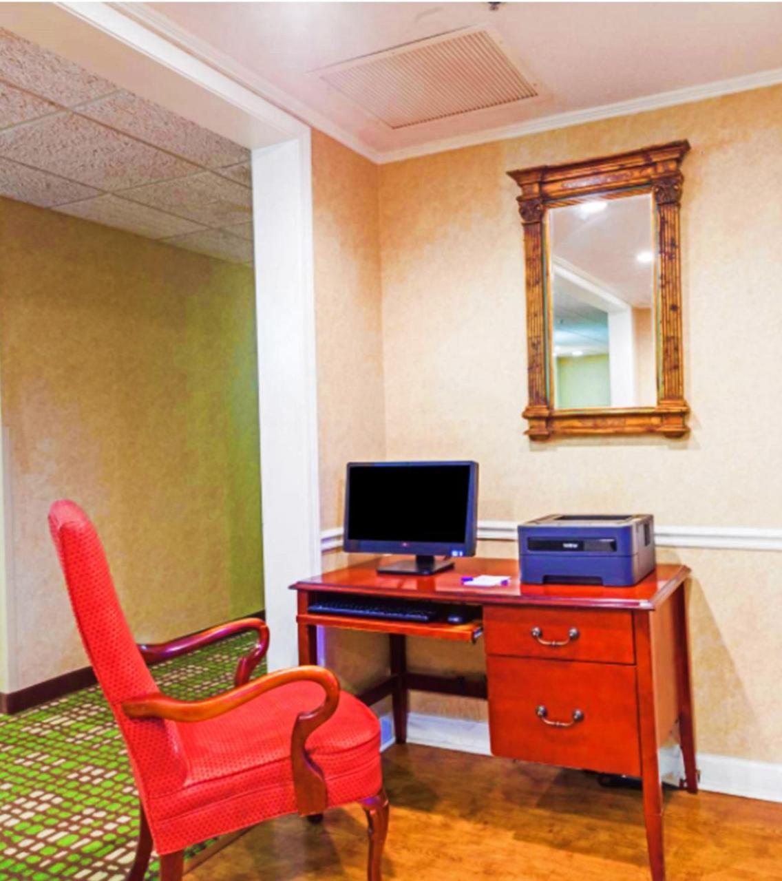 Hotel Baymont By Wyndham Columbia Maury Esterno foto